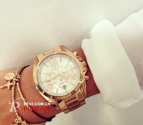 珠宝搭配也有套路 赶快来学起来 珠宝搭配也有套路 赶快来学起来