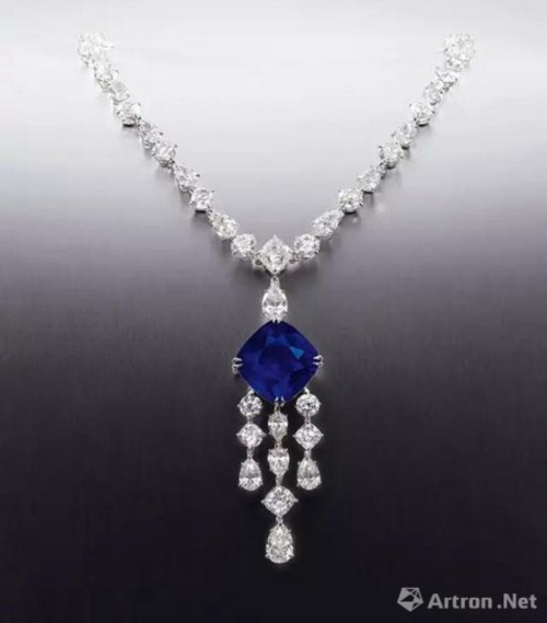 保利珠宝尚品：瑰丽蓝宝石历年拍卖精彩回顾 