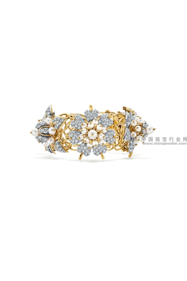 Tiffany & Co. 蒂芙尼Schlumberger系列胸花手镯,铂金及18K黄金镶嵌圆形明亮式切割钻石和养殖珍珠.jpg