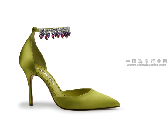 2_宝格丽与著名鞋履设计师Manolo Blahnik先生共同打造的璀璨珠宝高跟鞋.jpg