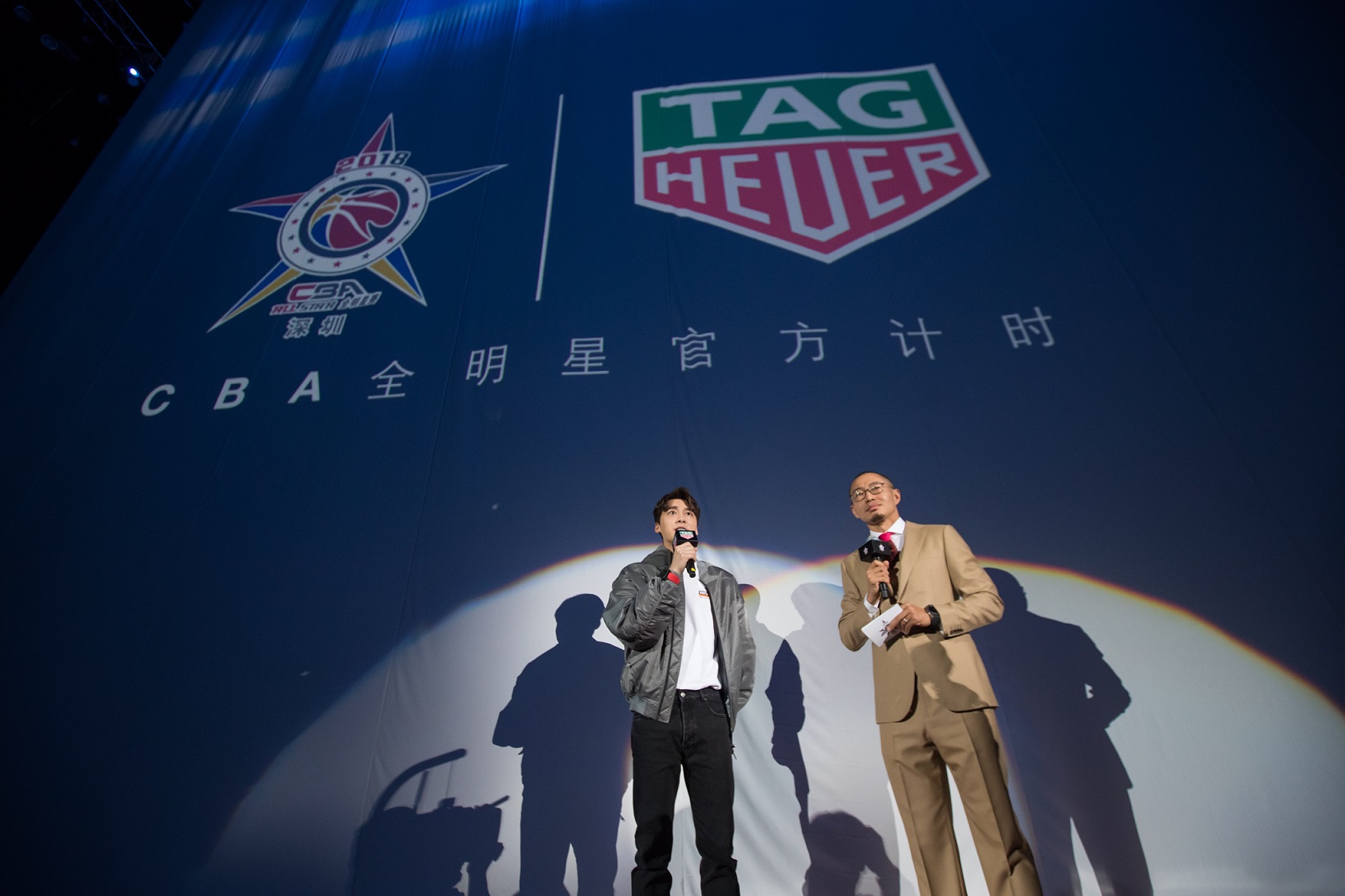 1. TAG Heuer泰格豪雅品牌大使李易峰助阵全明星赛开幕式.jpg