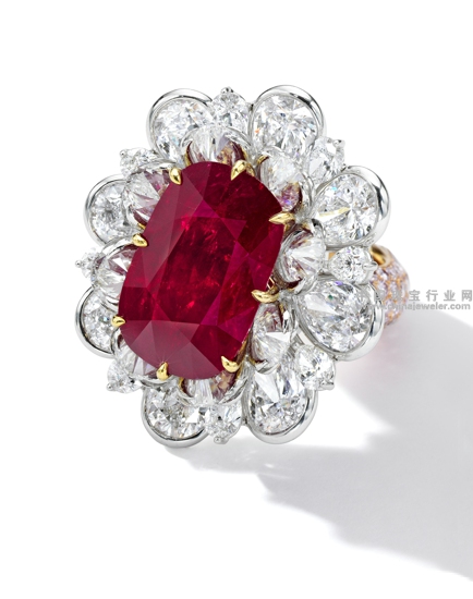 24.70 ct Spectacular Ruby and Diamond Ring (2).jpg