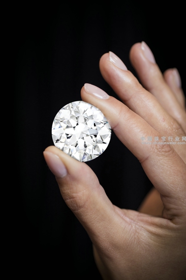 102.34-carat D colour Flawless diamond - Sotheby's Diamonds 2.jpg