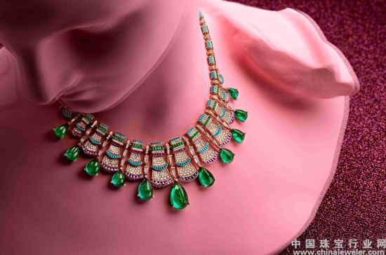 7_宝格丽Wild Pop高级珠宝系列Precious Ruffles珠宝.jpg