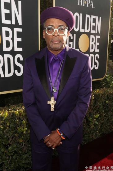 美国导演、编剧、演员、制片人斯派克·李(Spike Lee)佩戴Jaeger-LeCoultre积家北宸系列世界时计时腕表.jpg