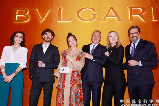 8_从左至右:主持人Giorgia Surina、艺术家David Alexander Flinn、宝格丽品牌代言人舒淇、宝格丽首席执行官Jean-Christophe Babin、演员Olivia Wilde、宝格丽制表部门总经理Guido Terreni.jpg