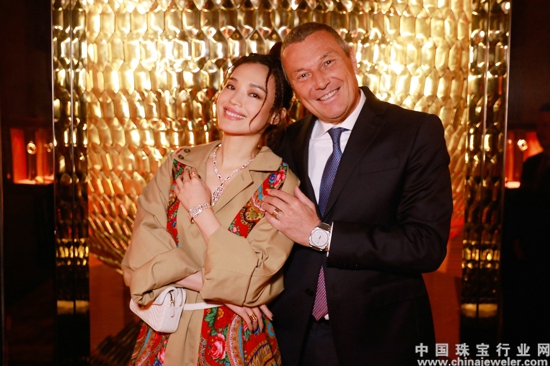 1_宝格丽首席执行官Jean-Christophe Babin与舒淇.jpg