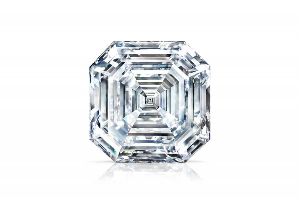 Front-view-of-the-Graff-Lesedi-La-Rona-Square-Emerald-Cut-Diamond-1000x667.jpg