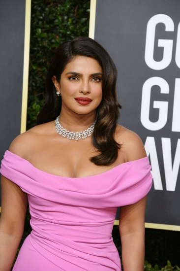 朴雅卡•乔普拉（Priyanka Chopra）佩戴宝格丽（Bvlgari）.jpg