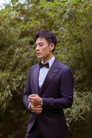 李光洁佩戴PIAGET伯爵亮相飞天奖颁奖典礼_3.jpg