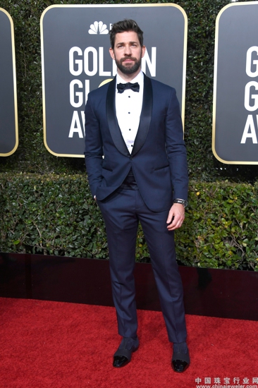 9. 约翰&middot;卡拉辛斯基佩戴IWC万国表葡萄牙计时腕表出席金球奖典礼.jpg