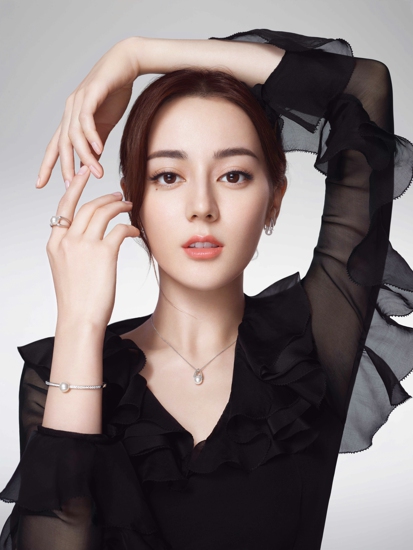 mikimoto m collection新作登场 亚洲代言人迪丽热巴精彩演绎秋冬优雅