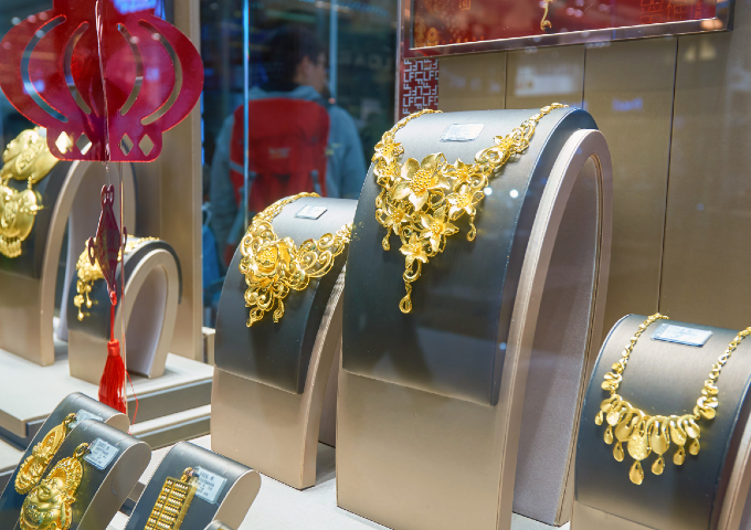 1_1596595007_Drop_in_HK_jewellery_sales_eases_in_June.jpg