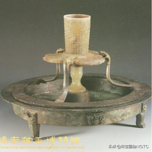 仿古玉是赝品吗？