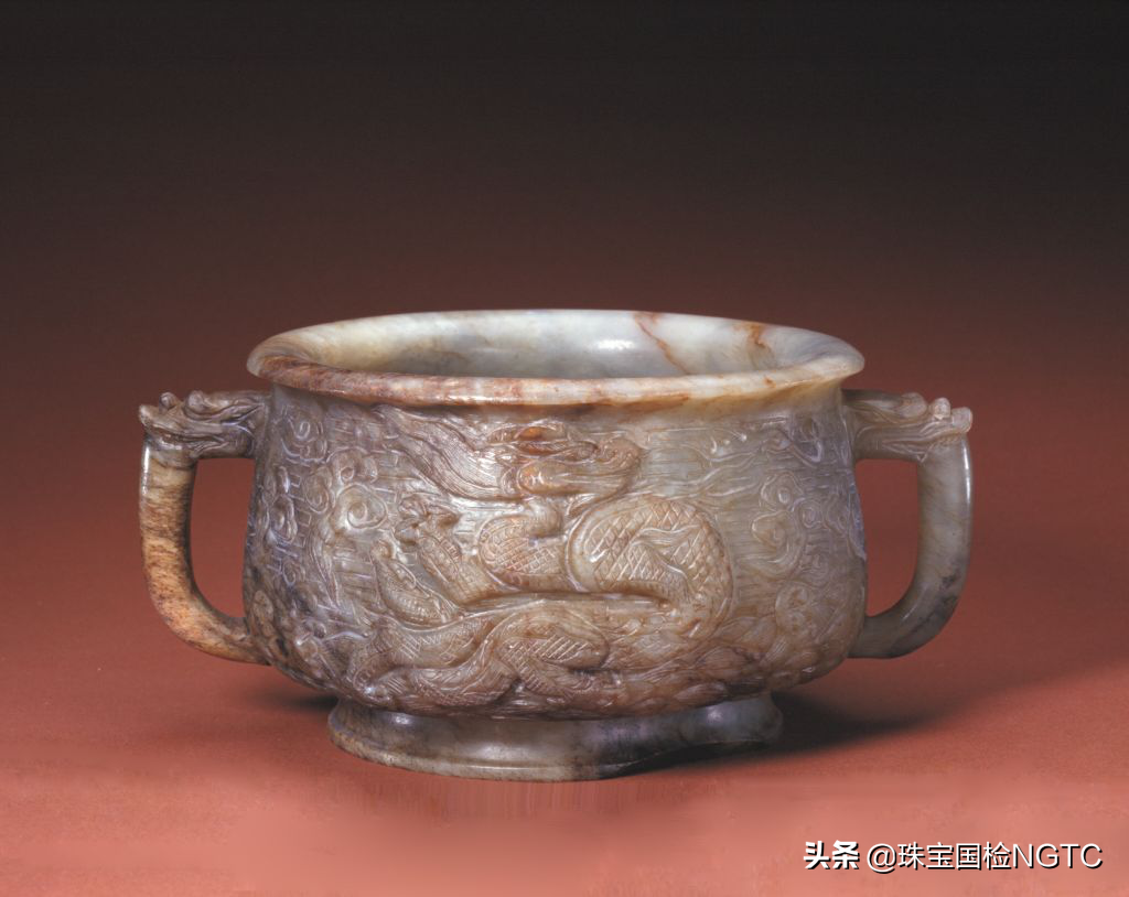 仿古玉是赝品吗？